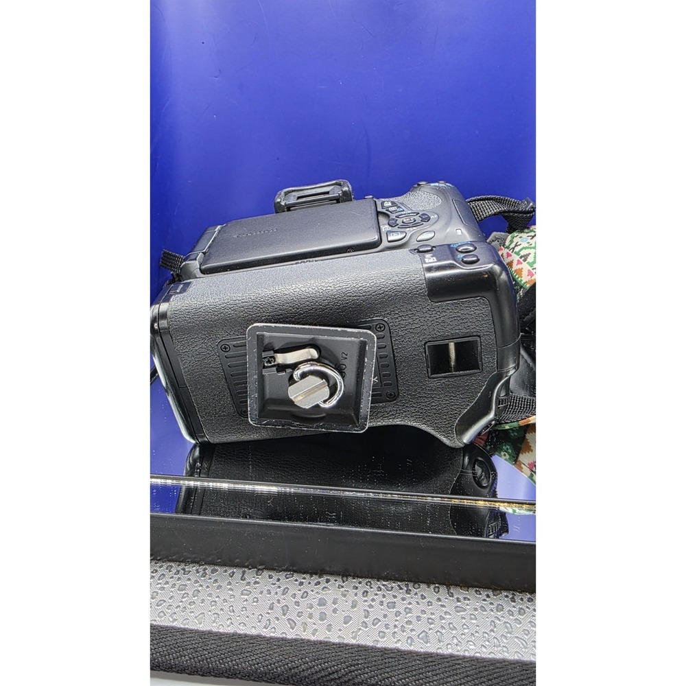 Canon EOS Rebel T5i DSLR Camera Bundle 18-55mm IS 50mm f1.8 STM Bag Charger - Picture 16 of 16